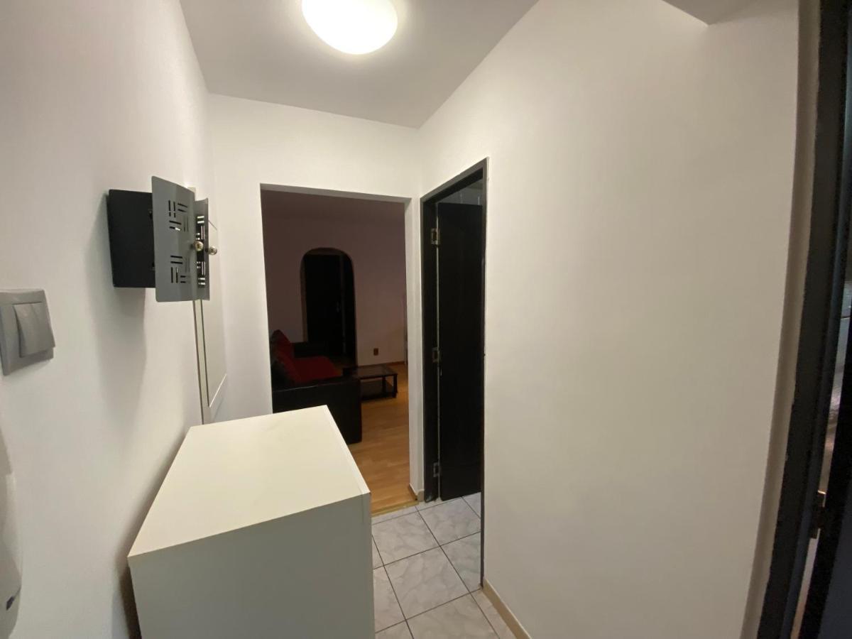 Appartement Sleep & Go Parcare Gratuita Self Check-In à Bucarest Extérieur photo