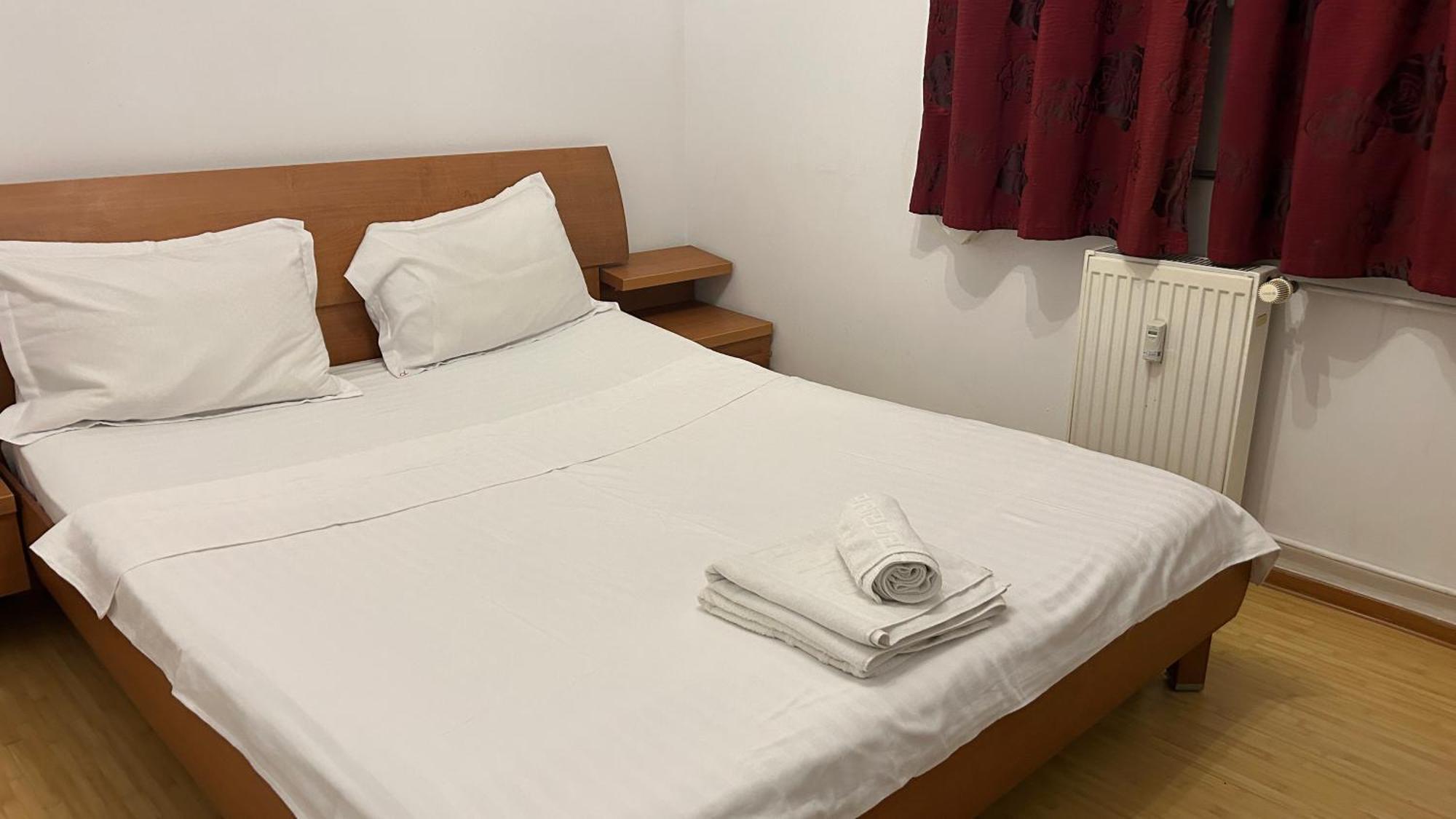 Appartement Sleep & Go Parcare Gratuita Self Check-In à Bucarest Extérieur photo