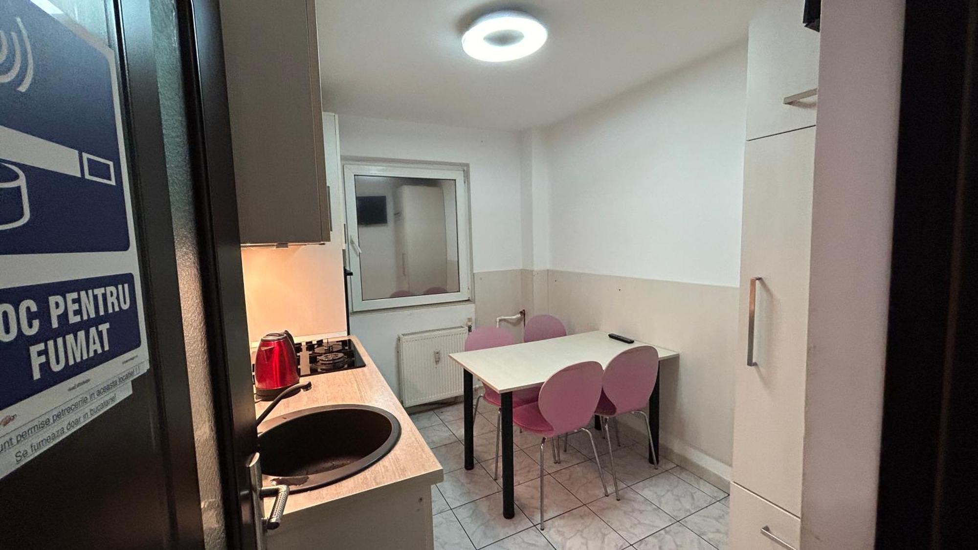 Appartement Sleep & Go Parcare Gratuita Self Check-In à Bucarest Extérieur photo